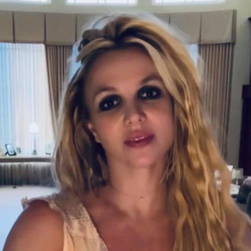 Britney Spears Reveals She Is Writing A Novel