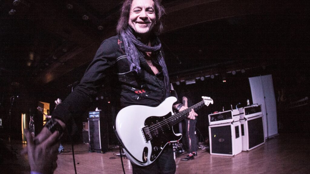 Jake E. Lee Says He’s ‘one Lucky Mother F–ker’ After