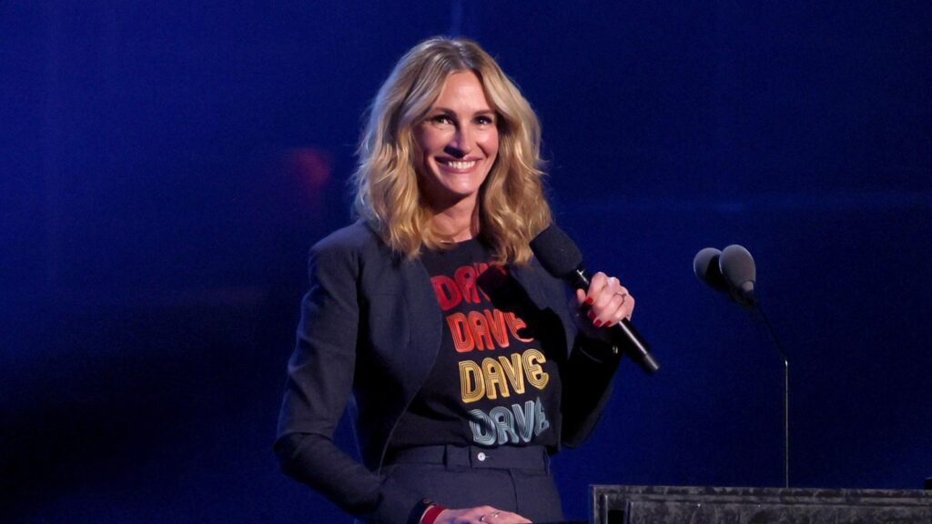 Julia Roberts Celebrates ‘joyous, Spontaneous Abandon’ Of Dave Matthews Band