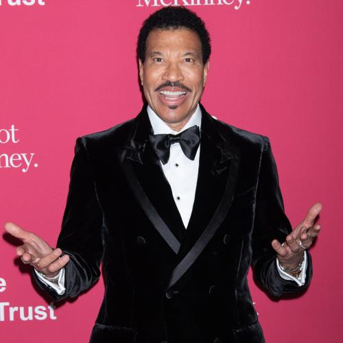 Lionel Richie Announces "deeply Candid" Memoir