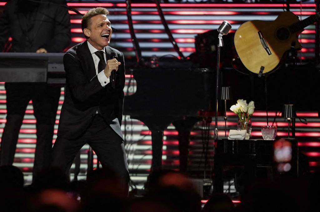 Luis Miguel Postpones Mexico Concerts Due To Unspecified Health Complication