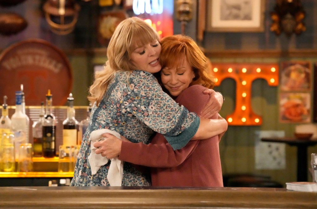 Reba Mcentire Starring In New Comedy Series: How To Watch