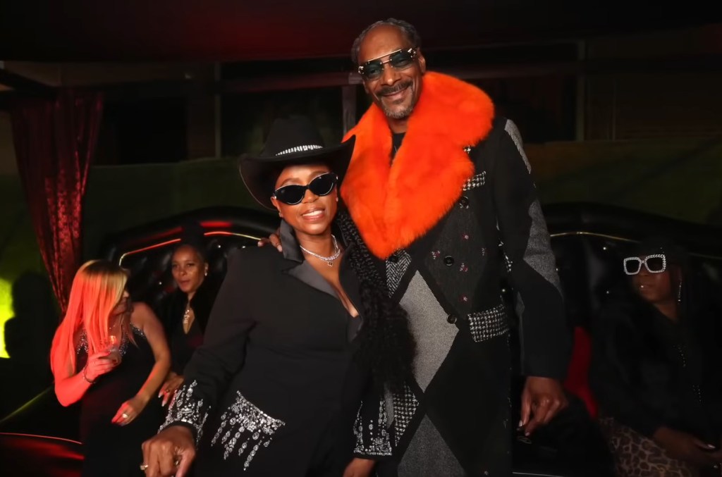 Snoop Dogg Dedicates Romantic 'my Everything' Video To Wife Shante