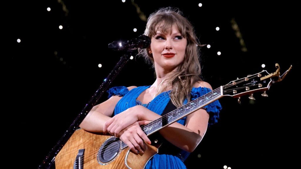 Taylor Swift Donates $5 Million To Help Hurricane Victims