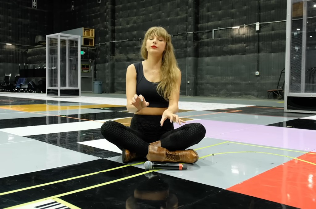 Taylor Swift's Eras Tour Rehearsal Bra Is A Reviewer's Favorite