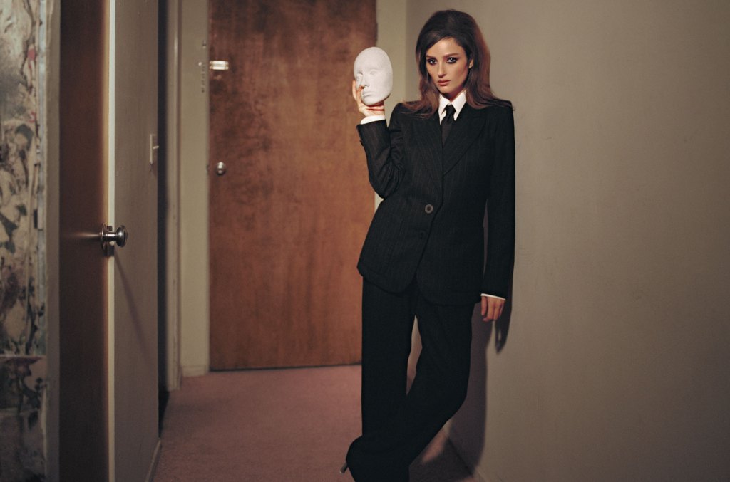 Banks Announces New Album, Teases Close Relationship With Debut 'goddess'