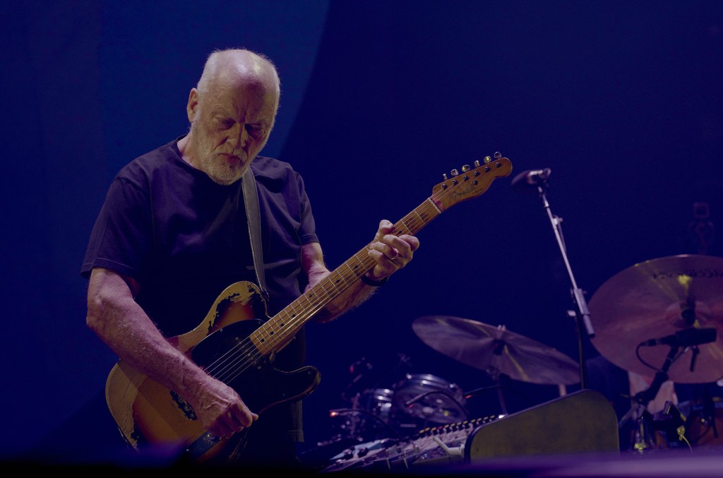 David Gilmour's Luck And Strange Tour Brings Pink Floyd Classics