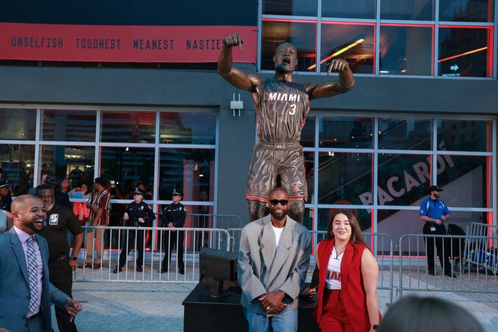 Dwayne Wade Statue Artist Defends His Work, Says You Don't