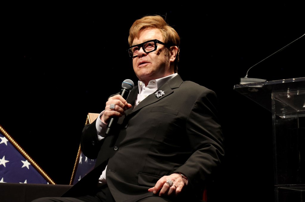 Elton John Describes How Vision Loss Affected His Singing: I'm