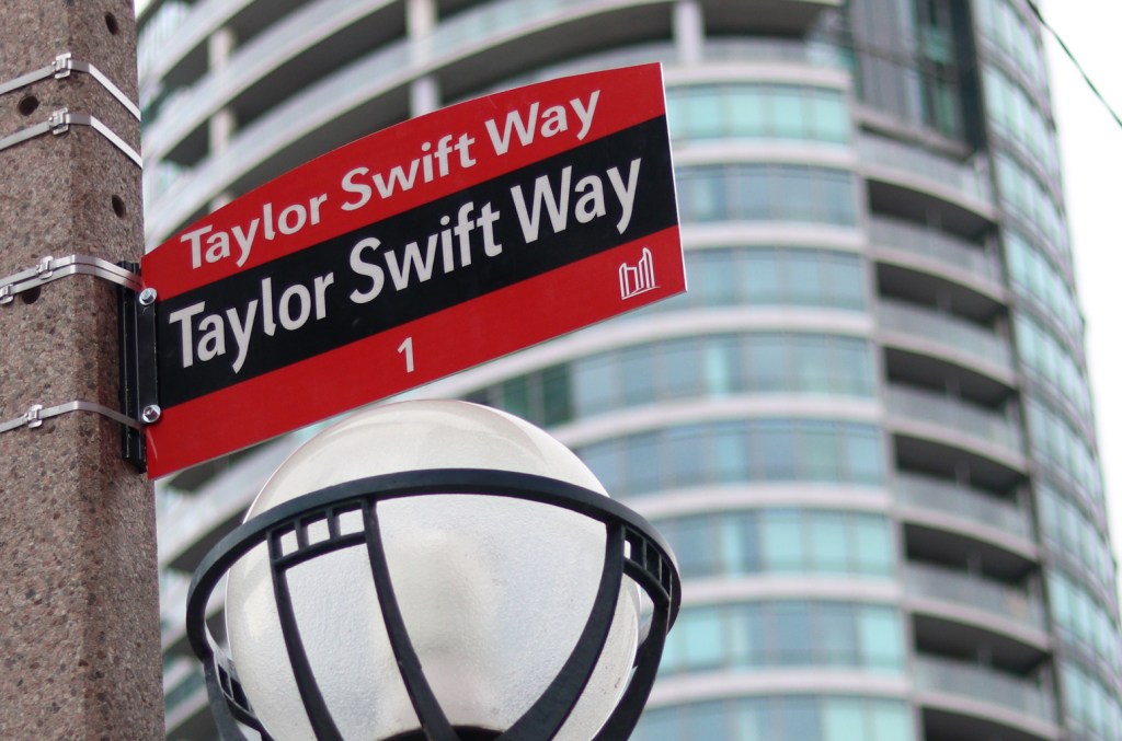 How Toronto Turned Into Taylor Swift Town Ahead Of 6