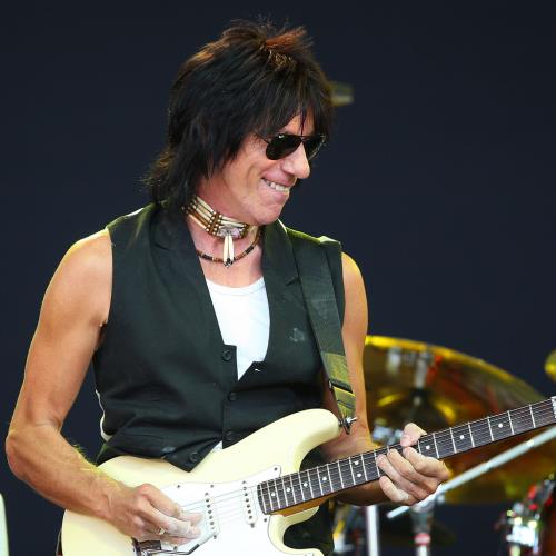 Jeff Beck's Guitars Go Under The Hammer