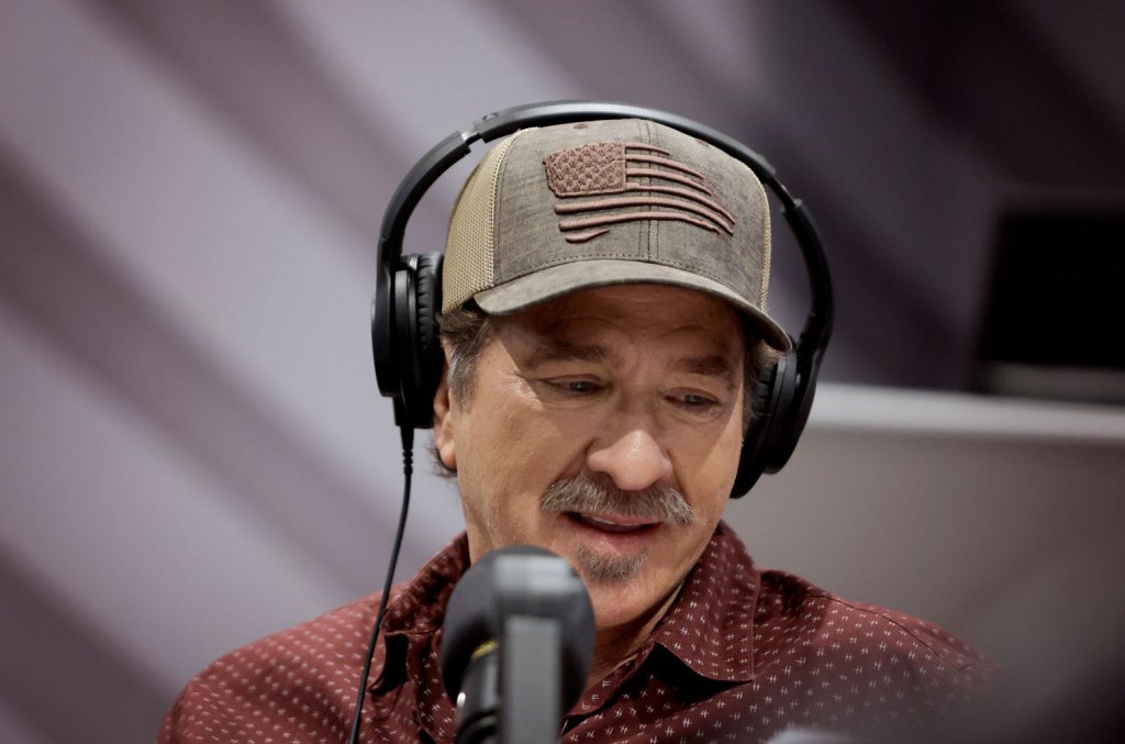 Kix Brooks To Step Down As 'american Country Countdown' Host,