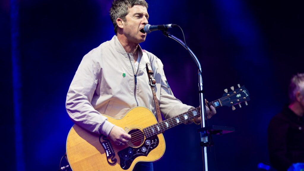 Noel Gallagher To Unveil Six Hour Version Of Oasis’ ‘champagne Supernova’