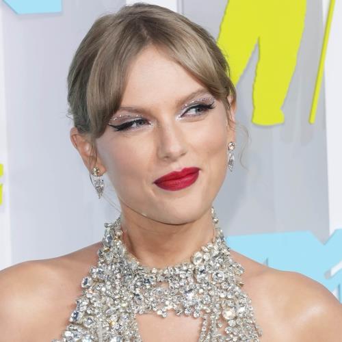 Taylor Swift Praises Tour Costumes For Boosting Her Mood