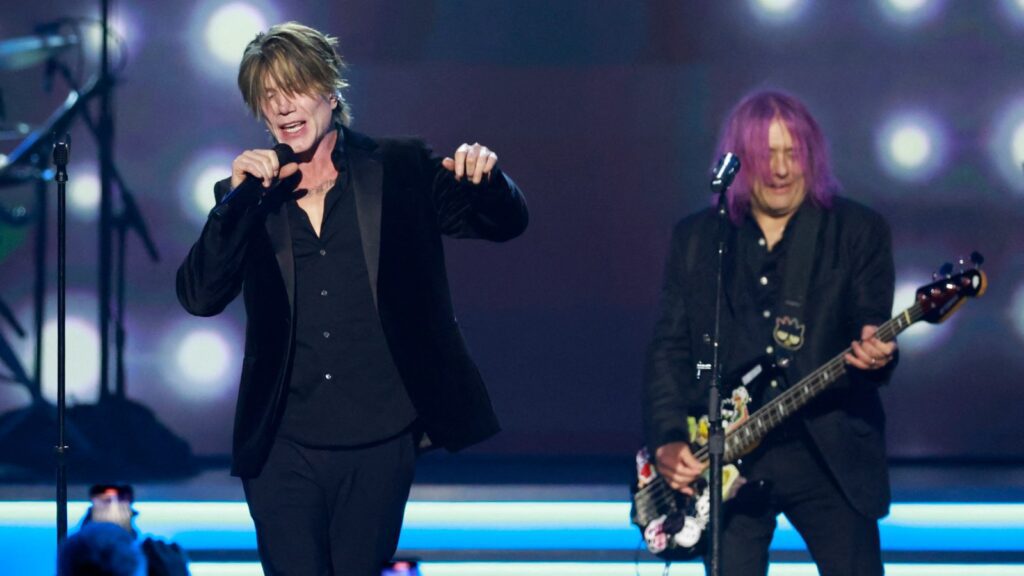 Goo Goo Dolls Postpone Tour Dates After John Rzeznik Hospitalized