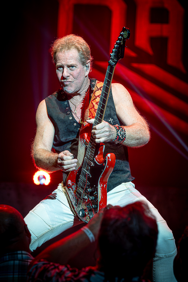 Tvd Live Shots: Night Ranger At City National Grove, 11/21